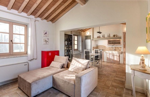 Scarlino Apartment | Nice apartment with pool, A/C, WIFI, TV, terrace, pets allowed, panoramic view and parking