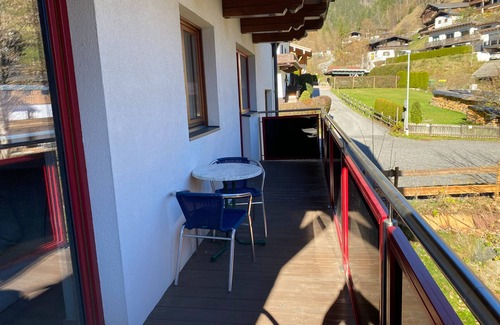 Viehhofen Apartment | Nice apartment with terrace in prime location
