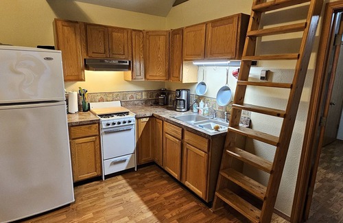 Soldotna Cabin | Nice Cabin Near the Kenai River