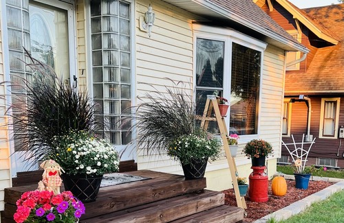 Ferryville House | Nice Cape Cod home near the Mississippi River (Scenic River Inn)