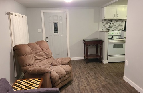 Warsaw House | Nice centrally located recently remodeled house with a double lot that sleeps 5