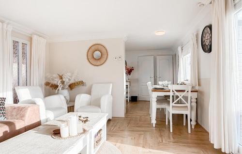 Krachtighuizen Other | Nice Chalet In Putten