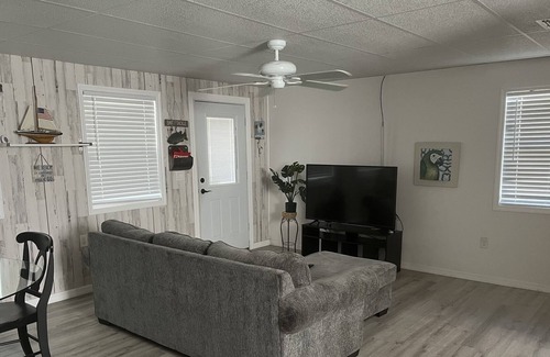 Lake Padgett Estates House | Nice Clean and Relaxing