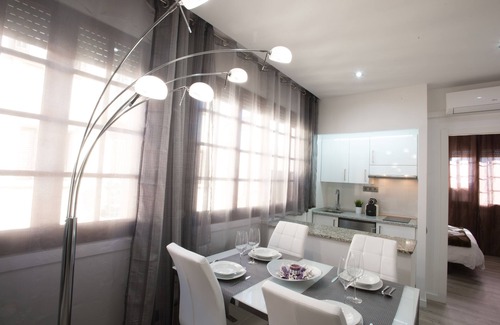 Gracia Apartment | Nice & Cozy Apartment in Gracia