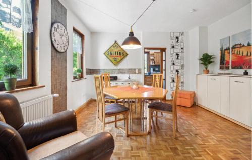 Herges Apartment | Nice Apartment In Steinbach-Hallenberg