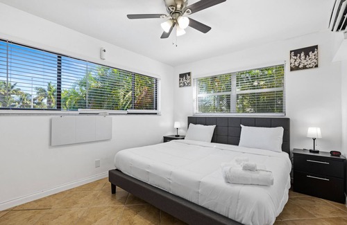 Harbor Village Apartment | Nice Dock view Getaway