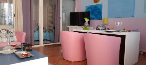 Gambetta Bed & Breakfast | NICE EXCEPTIONNEL UN LOFT DANS APPARTEMENT D HOTE 40 M2 ATYPIQUE ORIGINAL 200 m mer PROMENADE DES ANGLAIS, PLAGES