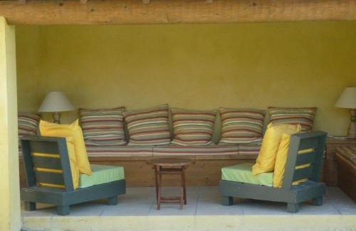 Mouries House | nice family vacation house with heated swimming pool, in mouries, alpilles areas 10 persons
