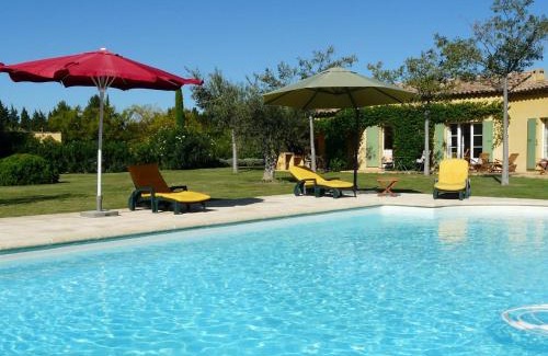 Mouries House | nice family vacation house with heated swimming pool, in mouries, alpilles areas 10 persons