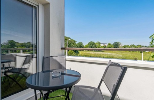 Vannes Apartment | Nice flat w balcony and garage in Vannes 5 min to the beach - Welkeys