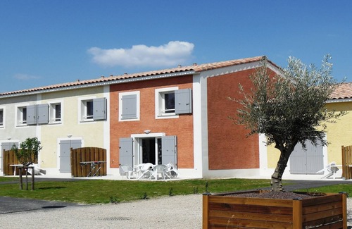 Colombiers House | Nice holiday home 500 m from Colombiers