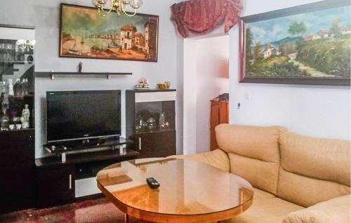 San Nicolas del Puerto House | Nice Home In San Nicolas Del Puerto
