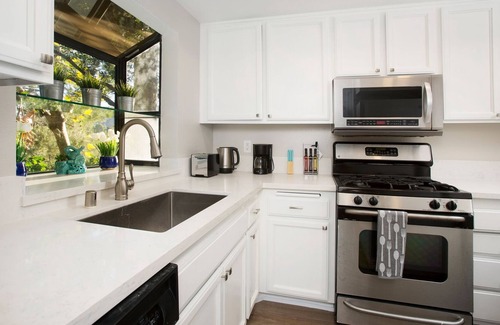 Agoura Hills Apartment | Nice home in Agoura Hills oasis
