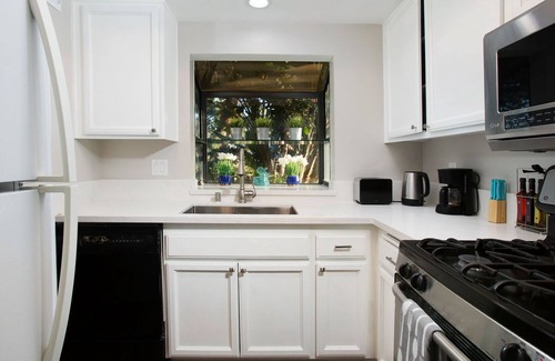 Agoura Hills Apartment | Nice home in Agoura Hills oasis