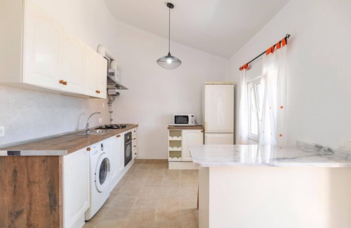 Velez-Malaga House | Nice home in Benajarafe with WiFi