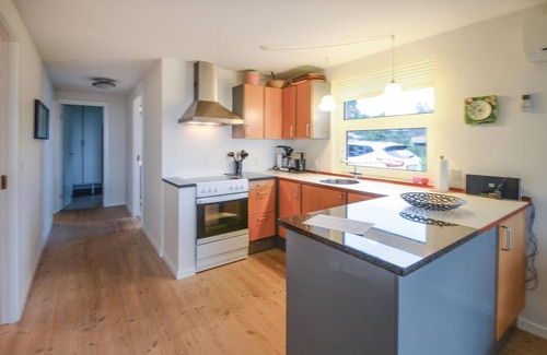 Øer Strand House | Nice home in Ebeltoft with WiFi