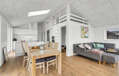 Frørup House | Nice Home In Frørup With Kitchen
