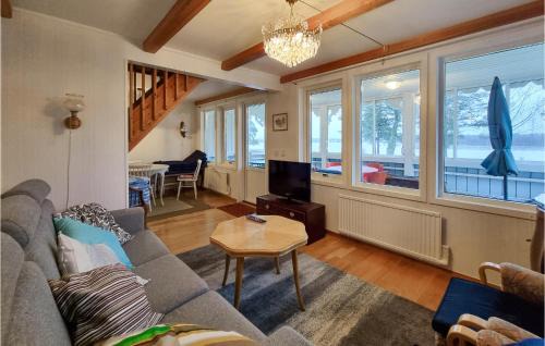 Hokerum House | Nice Home In Hökerum With Sauna