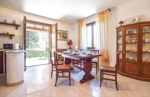 Cisano sul Neva House | Nice home in Cisano sul Neva (SV)