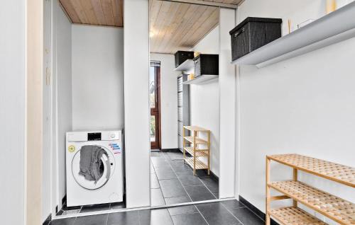 Juelsminde House | Nice Home In Juelsminde With Kitchen