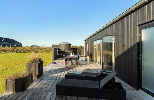 Lokken House | Nice home in Løkken with sauna