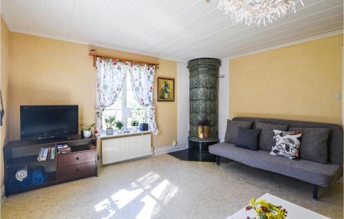 Munkedal House | Nice Home In Munkedal With Lake View