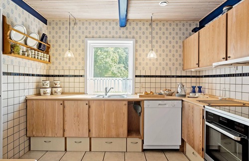 Emmerbølle House | Nice home in Tranekær with kitchen