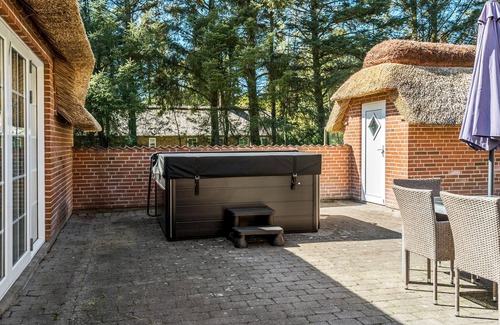 Øby House | Nice home in Ulfborg with sauna
