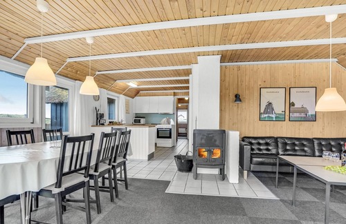 Vejers House | Nice home in Vejers Strand with WiFi