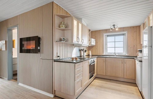 Vejers Strand House | Nice home in Vejers Strand with sauna