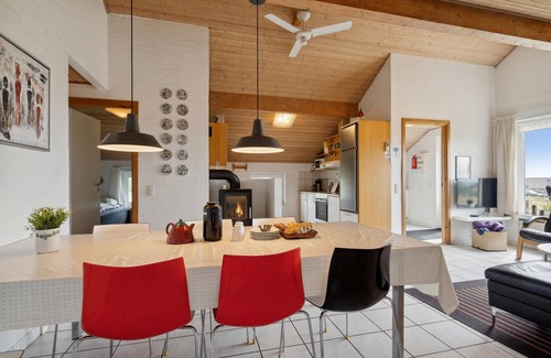 Vinderup House | Nice home in Vinderup with sauna