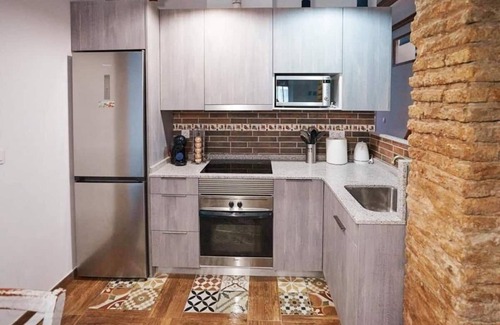 El Cabanyal House | Nice house with 3 bathrooms, patio near the beach