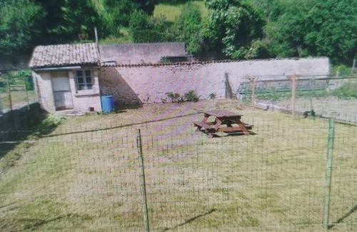 Vignory House | NICE LITTLE HOUSE listed village with castle ruins and beautiful church