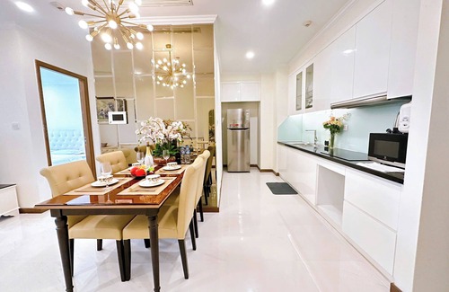 Hang Xanh Apartment | Nice Luxury Apartments Vinhome Central