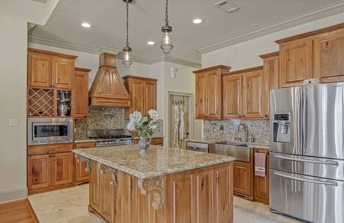 Old Jefferson House | Nice Luxury Home Perfect For The Summer