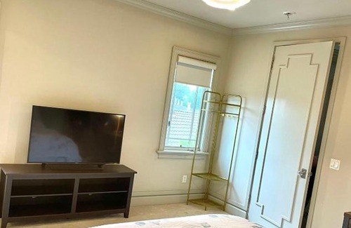 Arcadia House | Nice private suite in Arcadia home