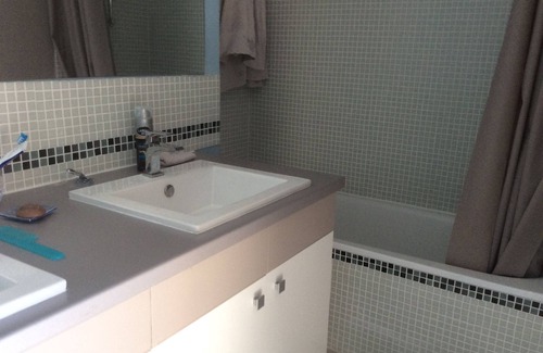 Les Halles - Valliere Apartment | Nice, quiet apartment in the center of Narbonne