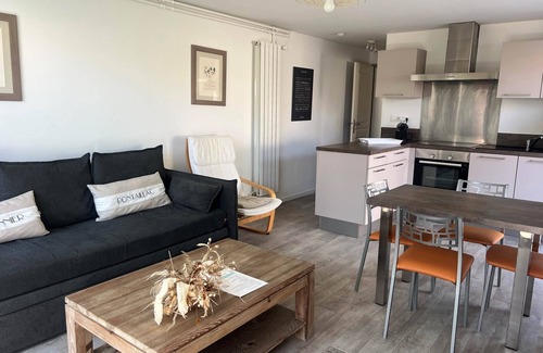Saint-Georges-de-Didonne Apartment | Nice rent with garden near the beach and city center