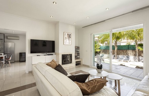 Palma de Mallorca Villa | Nice rooms near Palma / airport by the sea