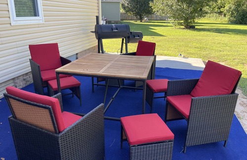 Jackson House | Nice, spacious home in a quiet neighborhood,10 min from restaurants and shopping