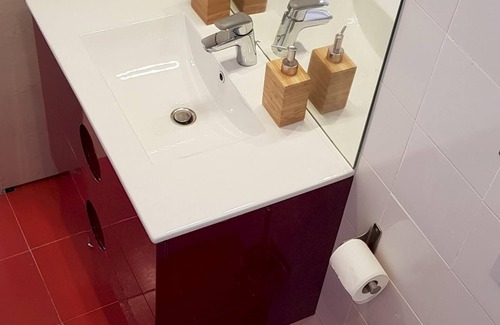 Cruz de Humilladero Apartment | Nice Studio Attic near the Central Bus Station and Railway Station AVE
