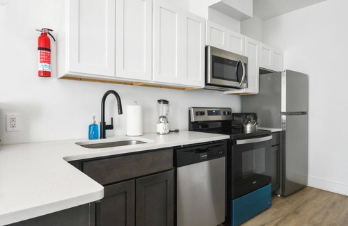 Elizabeth Apartment | Nice Studio Close to EWR 3876