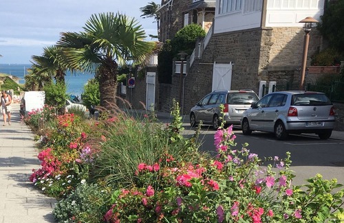 Dinard Apartment | Nice T2 in Dinard heart of St Enogat. 200 meters from the beach