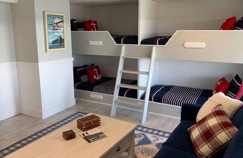 Castine House | NICEST RENTAL IN CASTINE HANDS DOWN!! ON THE WATER!! FULLY REMODELED IN 2020!!