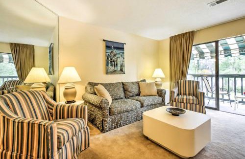 Niceville Apartment | Niceville Condo with Pool Access Less Than 8 Mi to Destin!