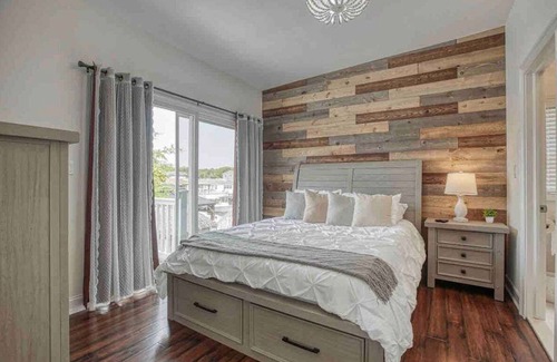 Beach Haven West House | Nicole's Place Beach Haven · Beautiful Waterfront Ranch for 8