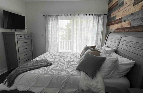Beach Haven West House | Nicole's Place Beach Haven · Beautiful Waterfront Ranch for 8