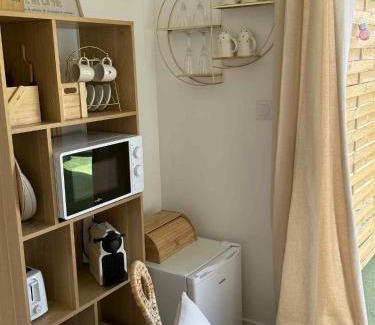 Saint-Contest House | Nid de Bulles