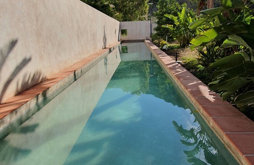 Rio Velez House | Nido de amor for couples! In a quiet orchard. Swimming pool. Wifi