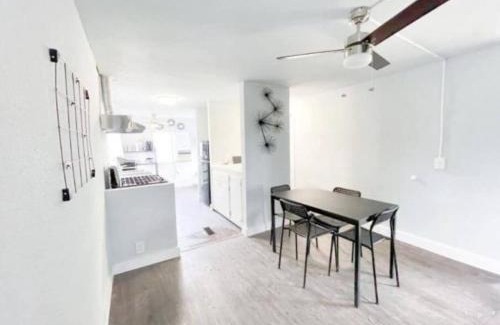 Visalia House | Nifty Trailer With Spacious Parking